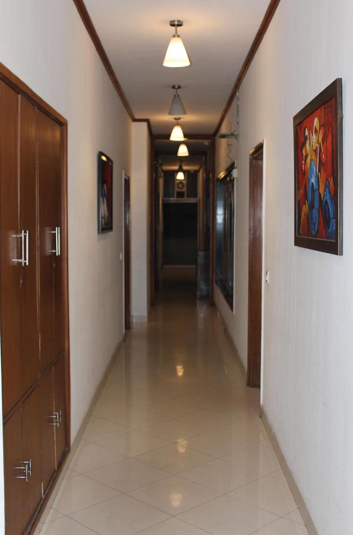 Hotel Comfort Zone Greater Kailash Nuova Delhi Esterno foto